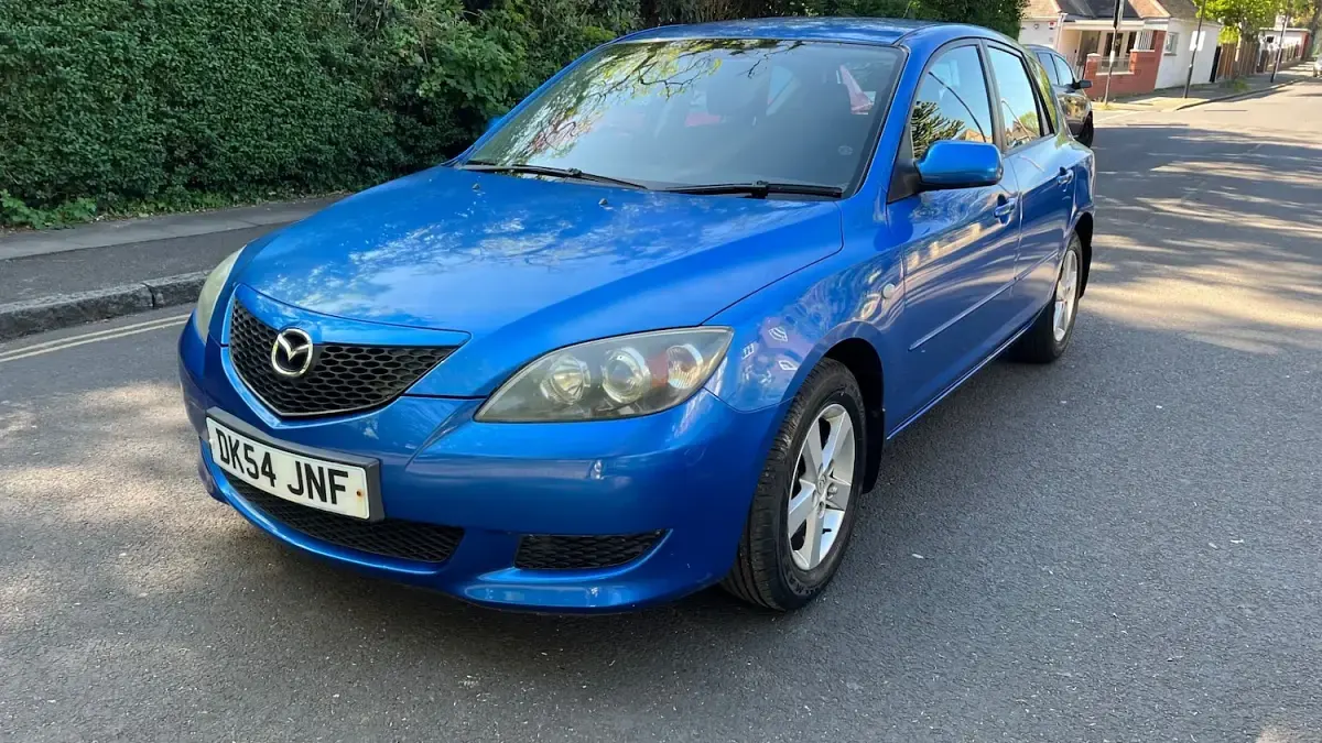 Used Mazda 3 103 HP (75 kW) 2004 Blue Hatchback