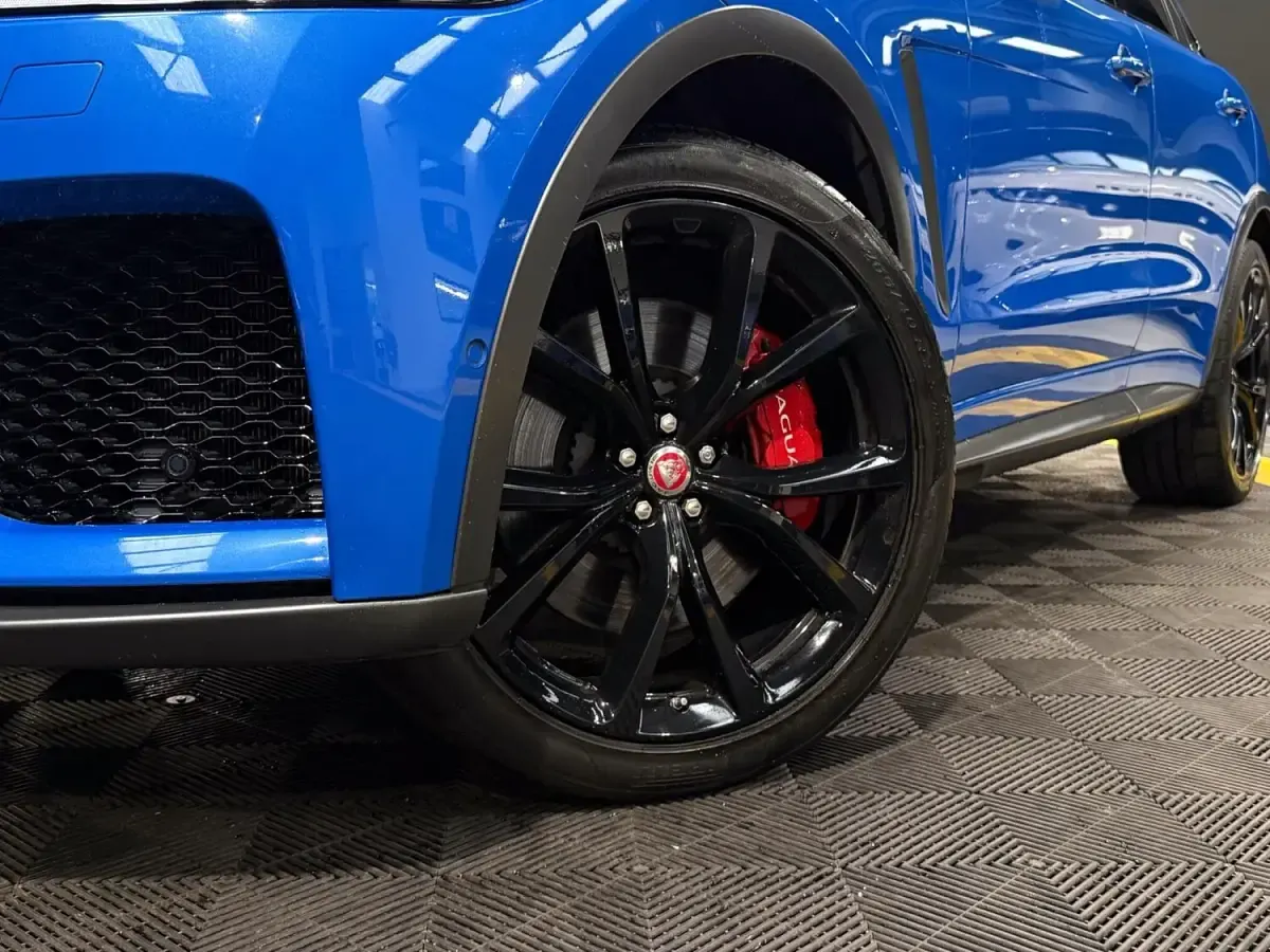 Used Jaguar F-Pace Supercharged 550 HP (404 kW) 2019 Blue SUV