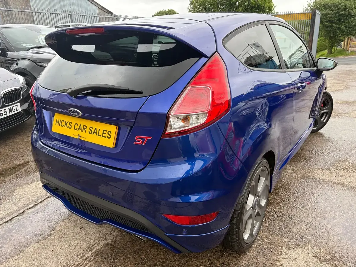 Used Ford Fiesta ST 2015 Blue Hatchback