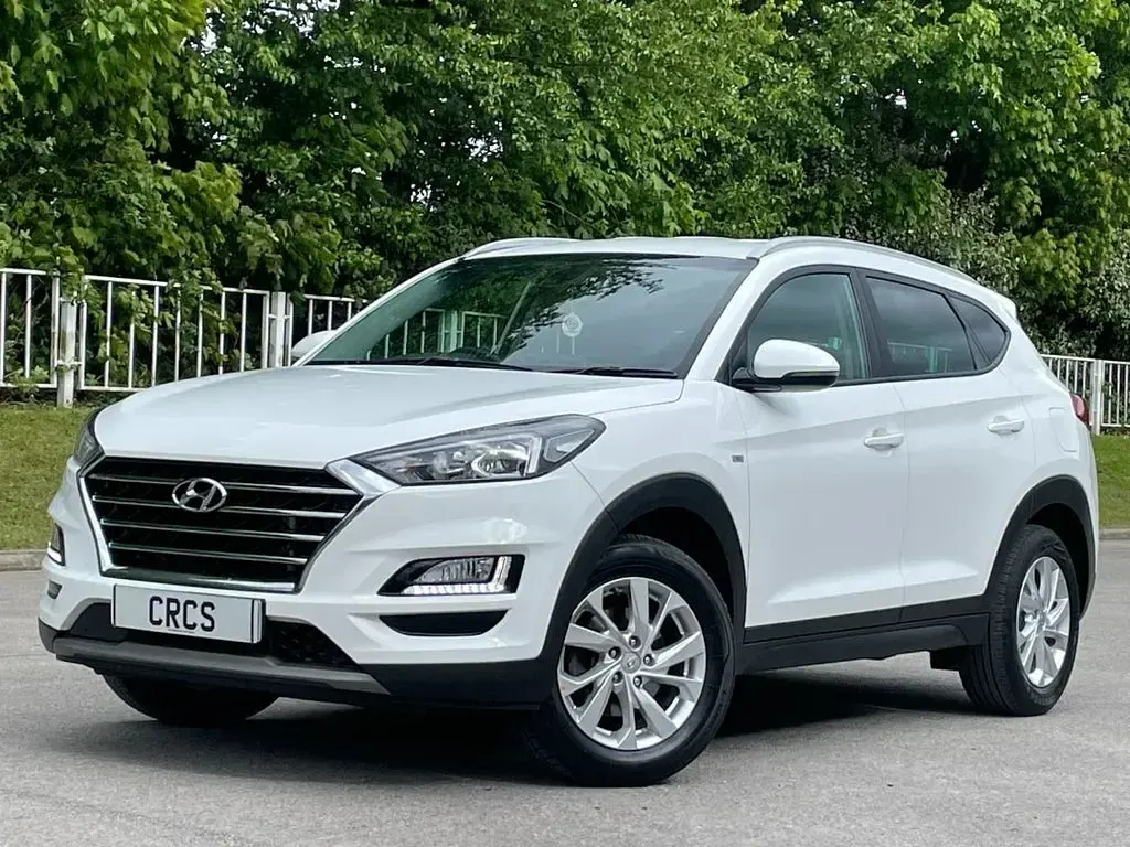 Used Hyundai Tucson SE 115 HP (84 kW) 2021 White SUV
