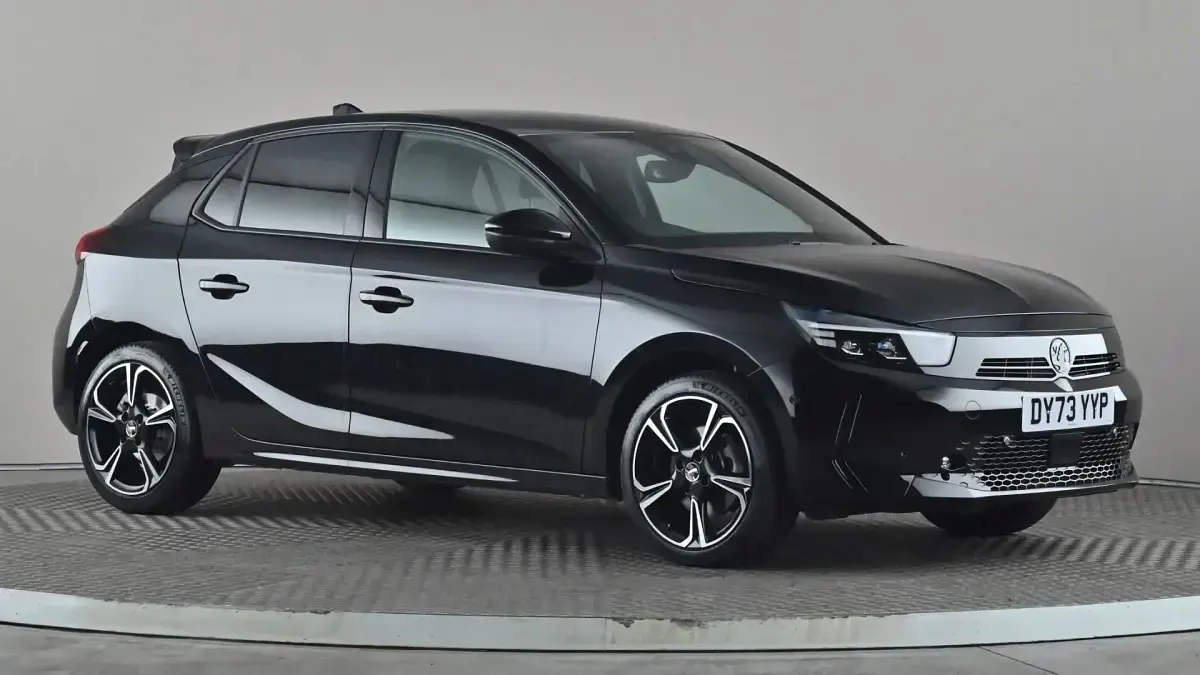 Second-hand Vauxhall Corsa Ultimate 130 CP (95 kW) 2023 Negru Hatchback
