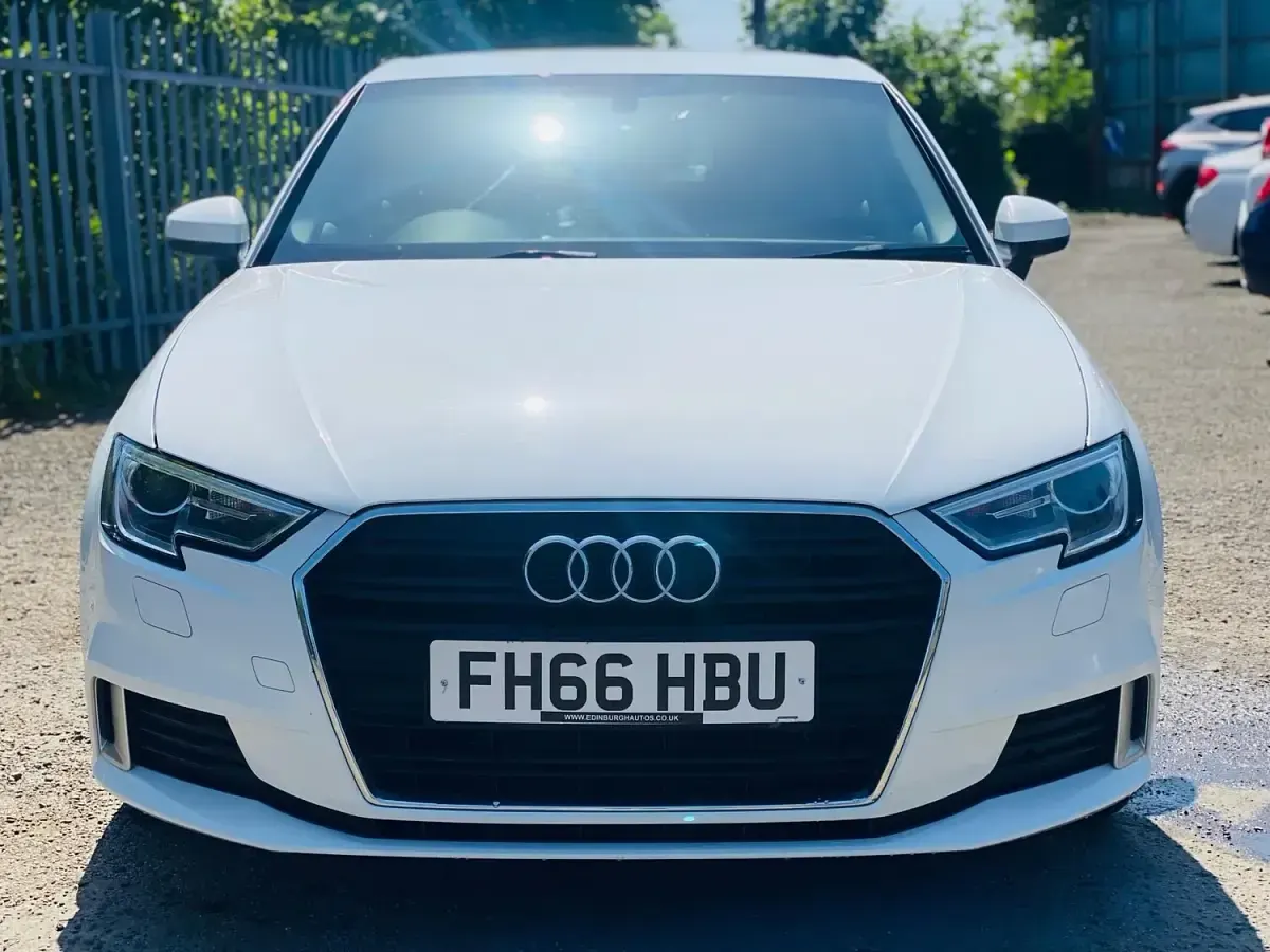 Used Audi A3 Sportback Sport 150 HP (110 kW) 2016 White Hatchback