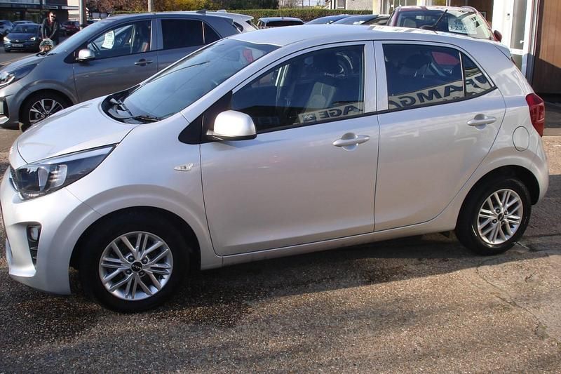 Used Kia Picanto 2023 Star silver metallic Hatchback