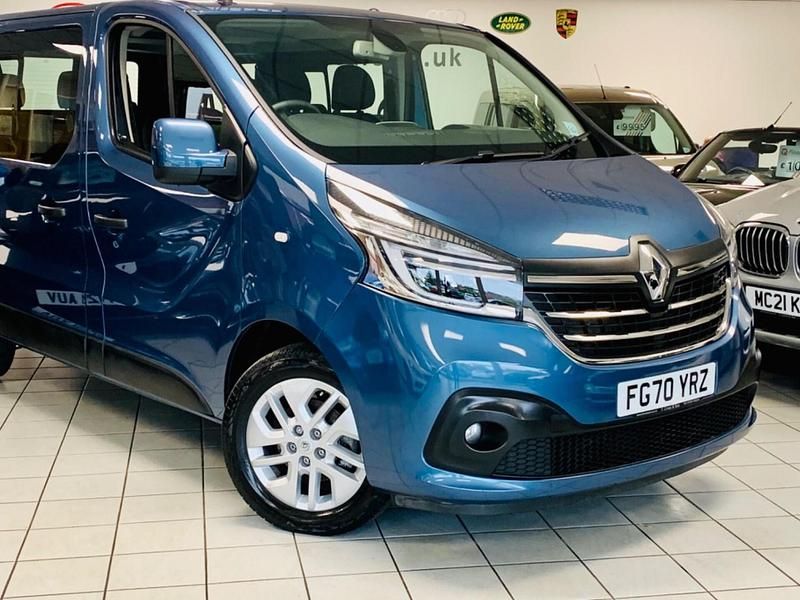 Used Renault Trafic 2020 Blue MPV