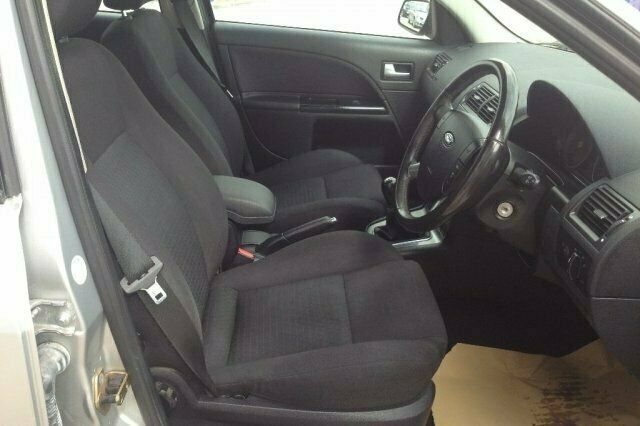 Używany Ford Mondeo 2004 Hatchback