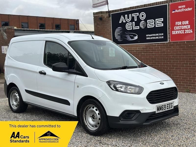 White Used 2020 Ford Transit Van | £5,490 (Fair price) - Image 1/3