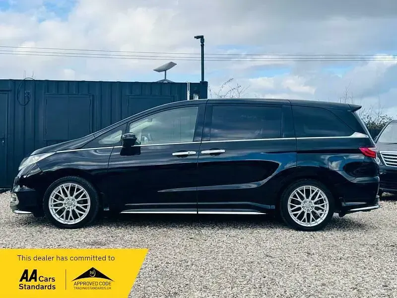 Used Honda Odyssey 248 HP (182 kW) 2014 Black MPV
