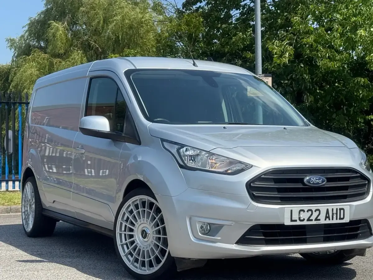 Used Ford Transit Connect Limited 120 HP (88 kW) 2022 Silver MPV