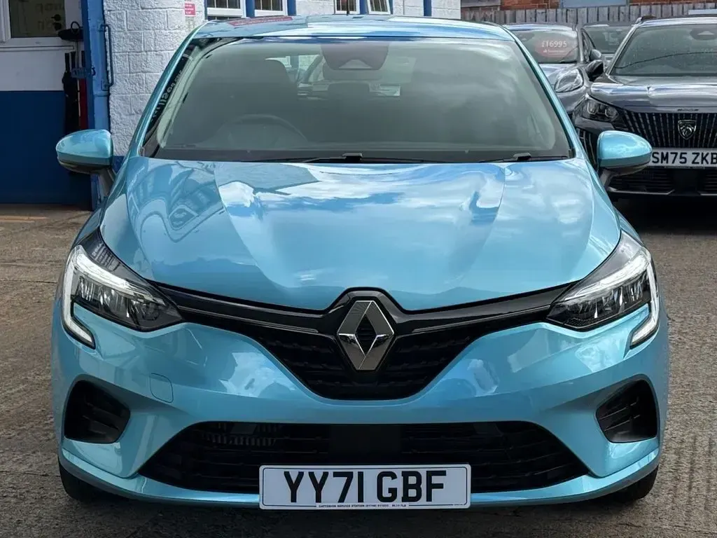 Used Renault Clio Iconic 2021 Blue Hatchback