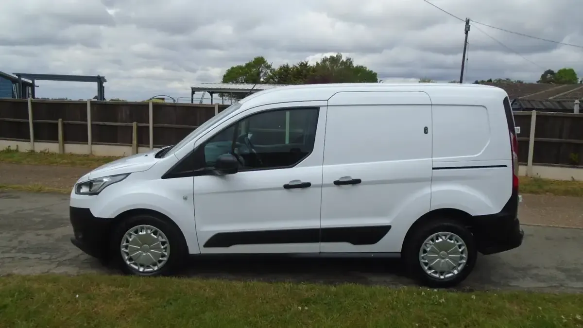 Usado Ford Transit Connect 75 HP (55 kW) 2019 Branco Monovolume
