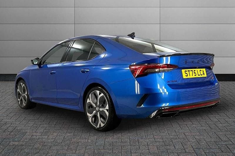 Used Skoda Octavia vRS 261 HP (191 kW) 2025 Race blue metallic Hatchback
