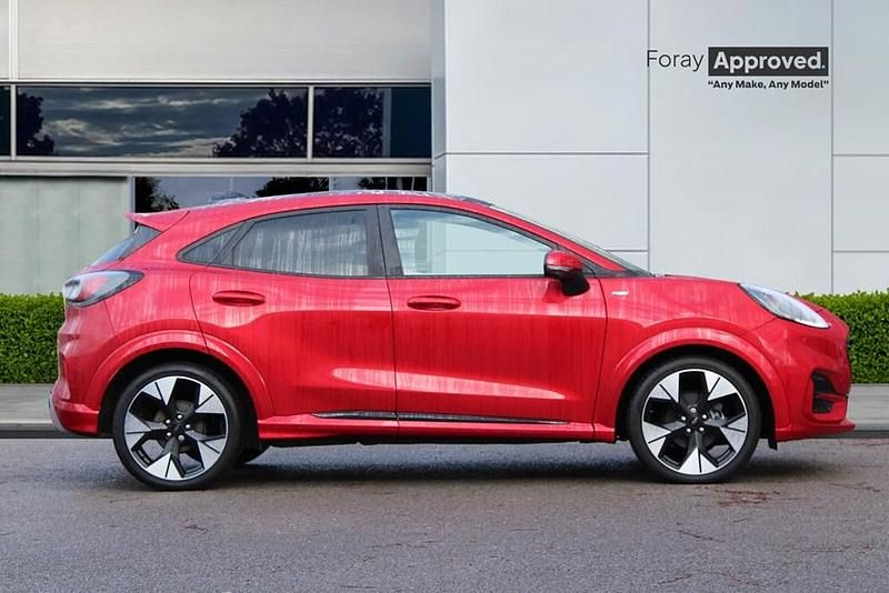 Used Ford Puma ST-Line X 2024 Fantastic red Hatchback