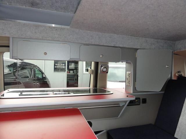 Used Nissan Elgrand 2006 White MPV