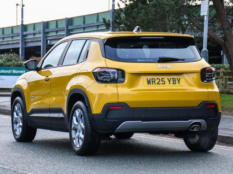 Yellow Used 2025 Jeep Avenger Altitude SUV | £16,396 (Good price) - Image 1/3