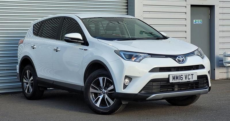 White Used 2016 Toyota RAV4 Business Edition Estate | £8,499 (Fair price) - Image 1/4