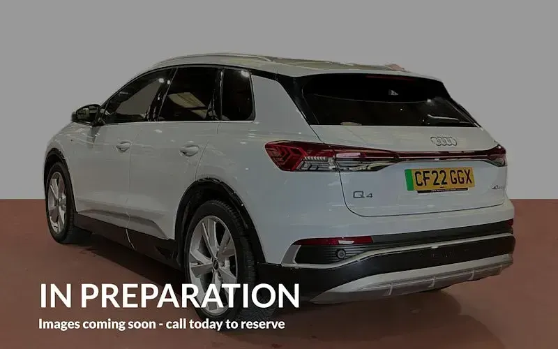 Usado Audi Q4 e-tron S-Line 150 kW (204 HP) 2022 Branco SUV