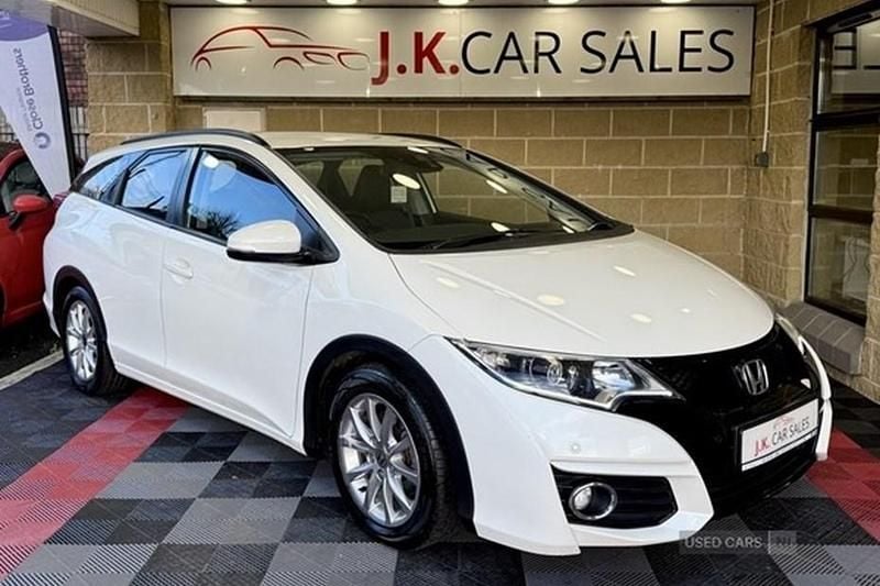 White Used 2015 Honda Civic SE Plus Estate | £6,495 (Fair price) - Image 1/1
