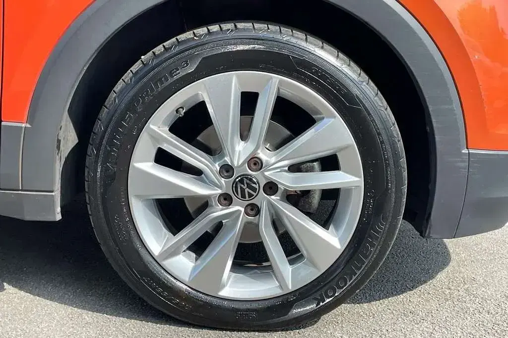 Used VW T-Cross SE 110 HP (80 kW) 2023 Orange SUV