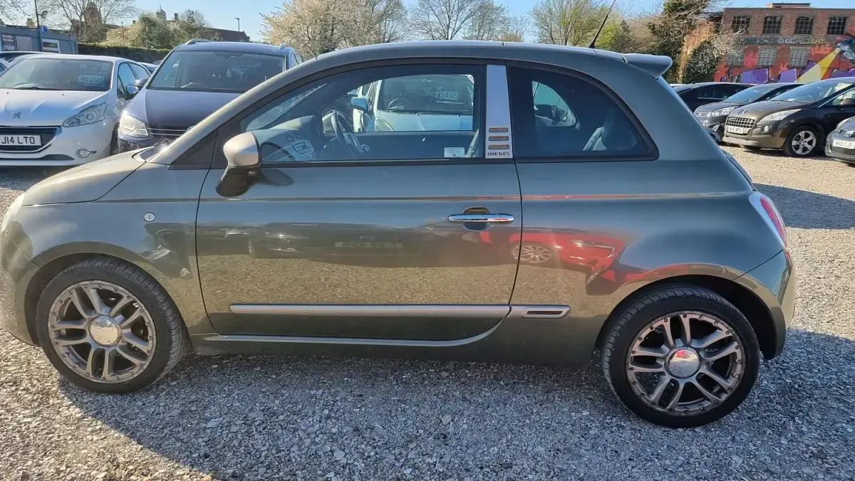 Used Fiat 500 69 HP (50 kW) 2011 Green Hatchback