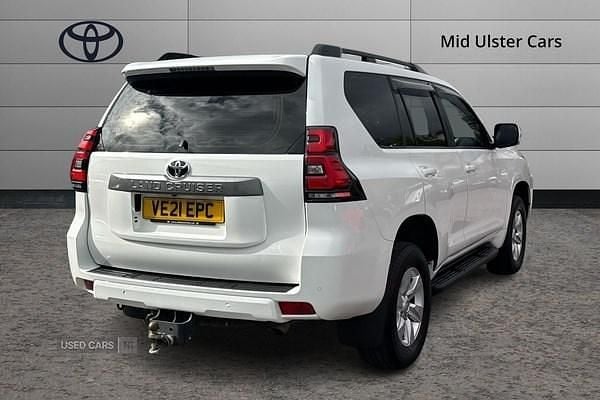 Used Toyota Land Cruiser Active 204 HP (150 kW) 2021 White Estate