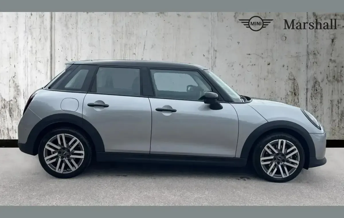 Used Mini Cooper Classic 114 kW (156 HP) 2025 Melting silver iii Hatchback