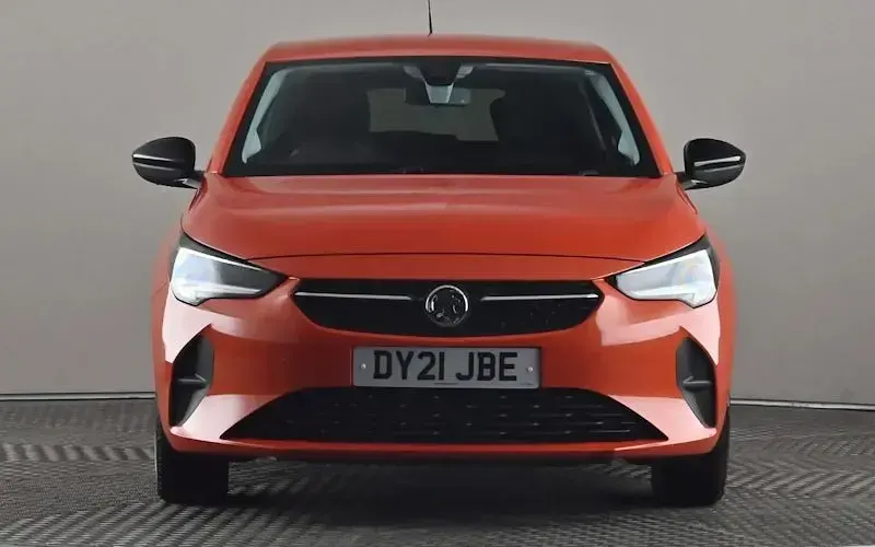Begagnad Vauxhall Corsa 75 HK (55 kW) 2021 Orange Halvkombi