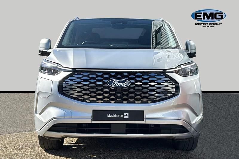 Used Ford Tourneo Titanium X 160 kW (218 HP) 2025 Silver MPV