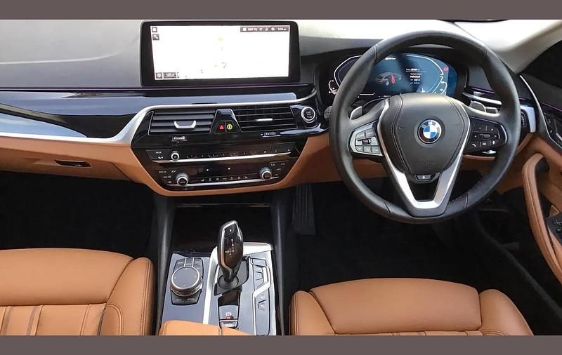 Used BMW 530e Comfort Edition 288 HP (211 kW) 2023 Black Estate