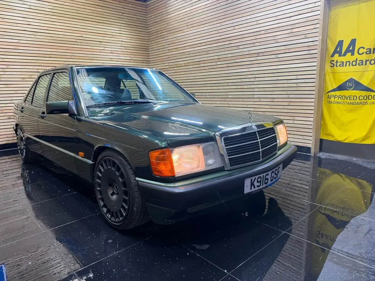 Used Mercedes 190 1993 Purple Sedan