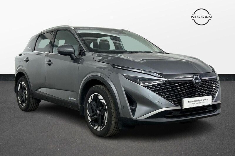 Grey Used 2024 Nissan Qashqai N-Connecta SUV | £26,850 (Fair price) - Image 1/4
