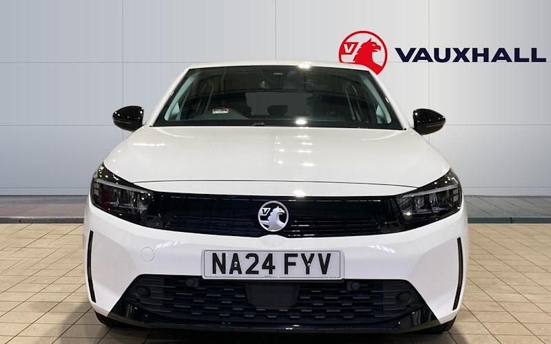 Used Vauxhall Corsa Design Edition 75 HP (55 kW) 2024 White Hatchback