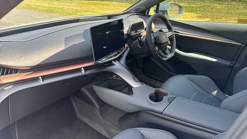 Used Cupra Tavascan VZ2 250 kW (340 HP) 2025 White SUV