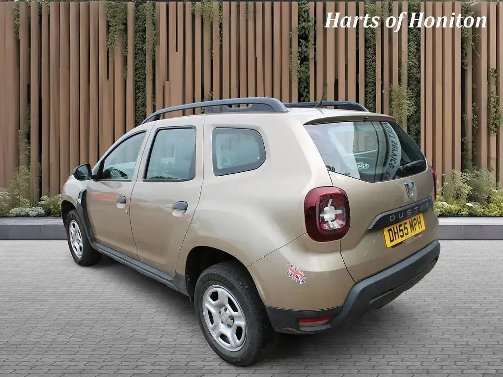Used Dacia Duster Essentiel 115 HP (84 kW) 2018 Gold SUV