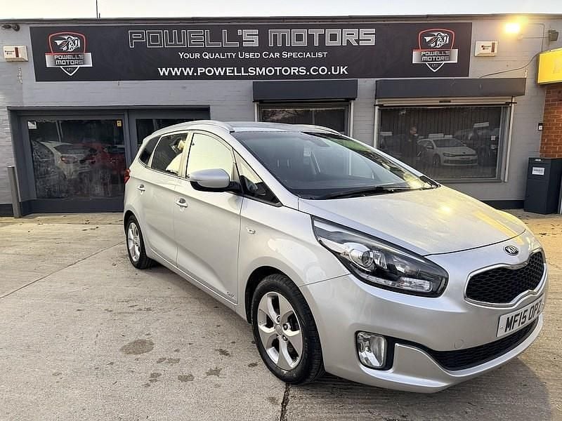 Used Kia Carens 133 HP (97 kW) 2015 Silver MPV