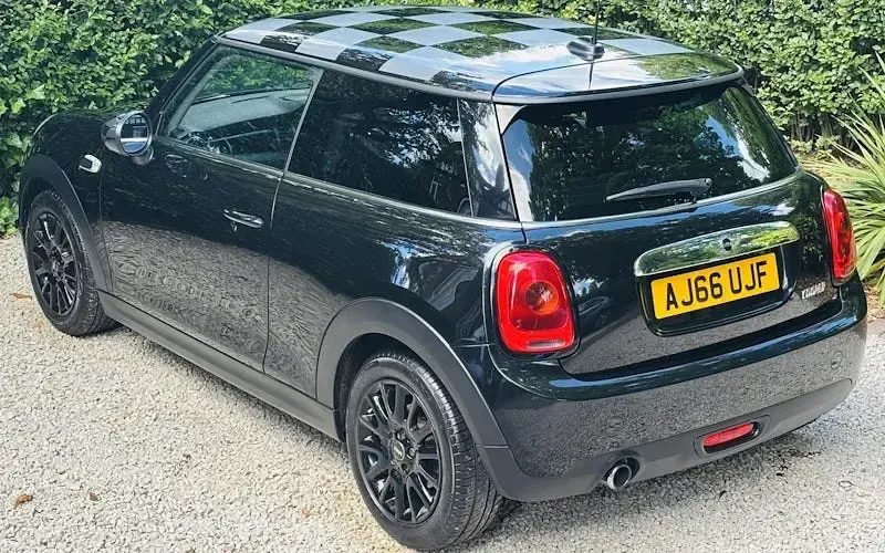 Used Mini Cooper Hatch 136 HP (100 kW) 2017 Hatchback
