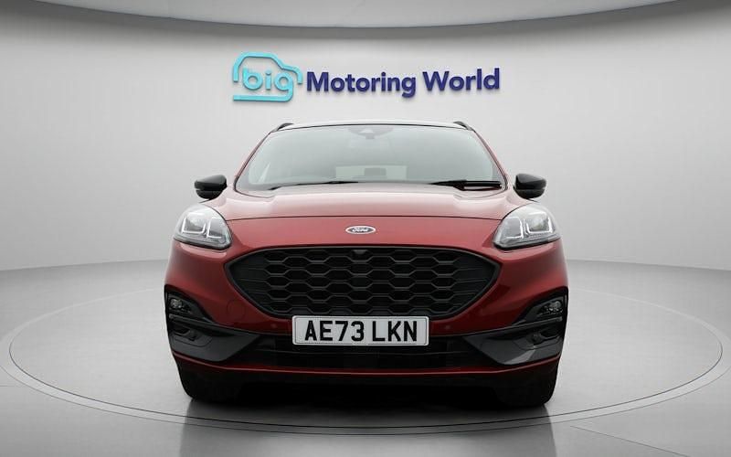 Used Ford Kuga S 225 HP (165 kW) 2023 Red SUV