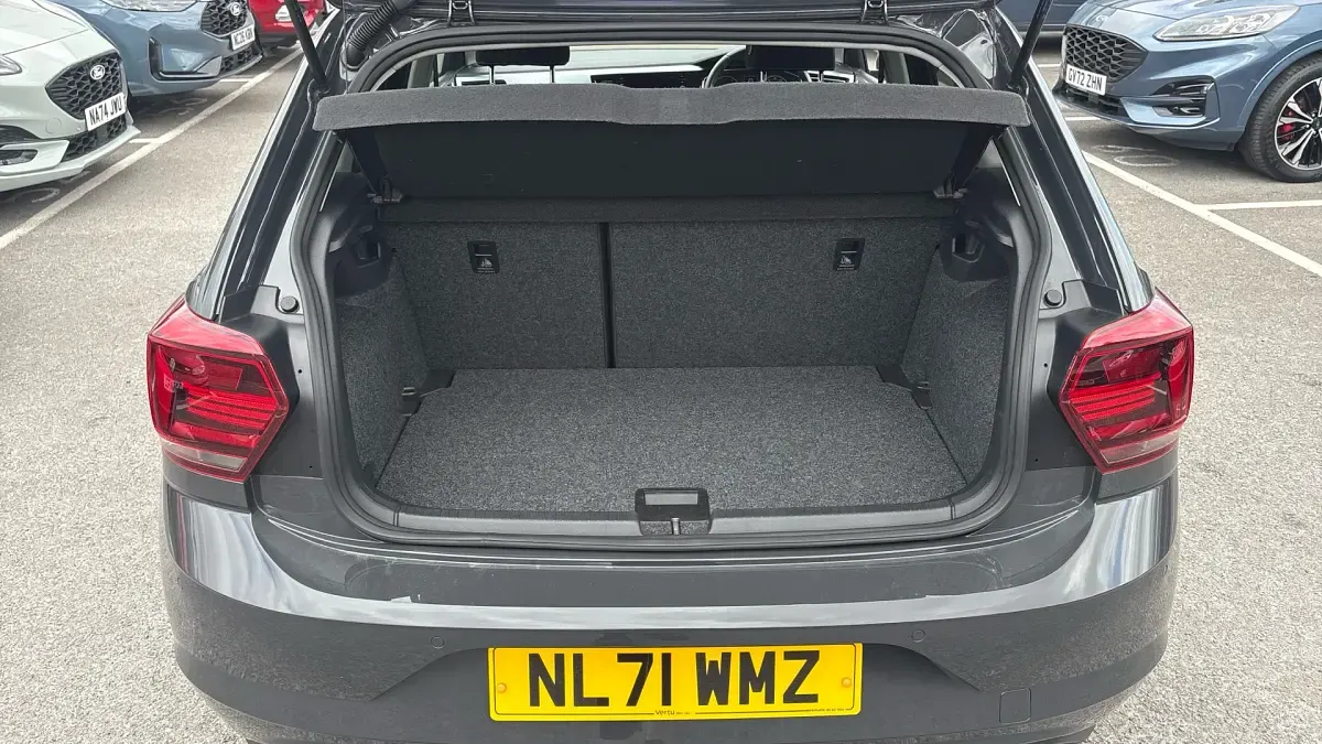 Used VW Polo Active 95 HP (69 kW) 2021 Grey Hatchback