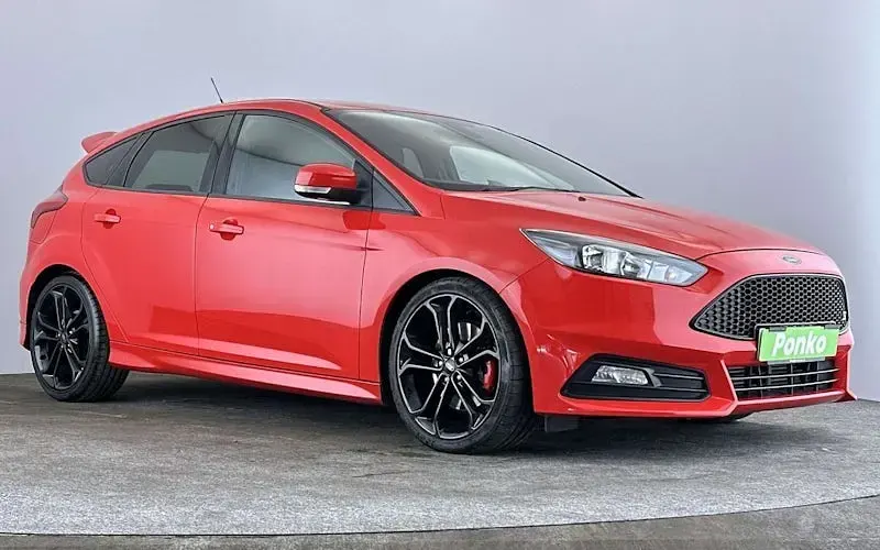 Used Ford Focus ST 250 HP (183 kW) 2016 Hatchback