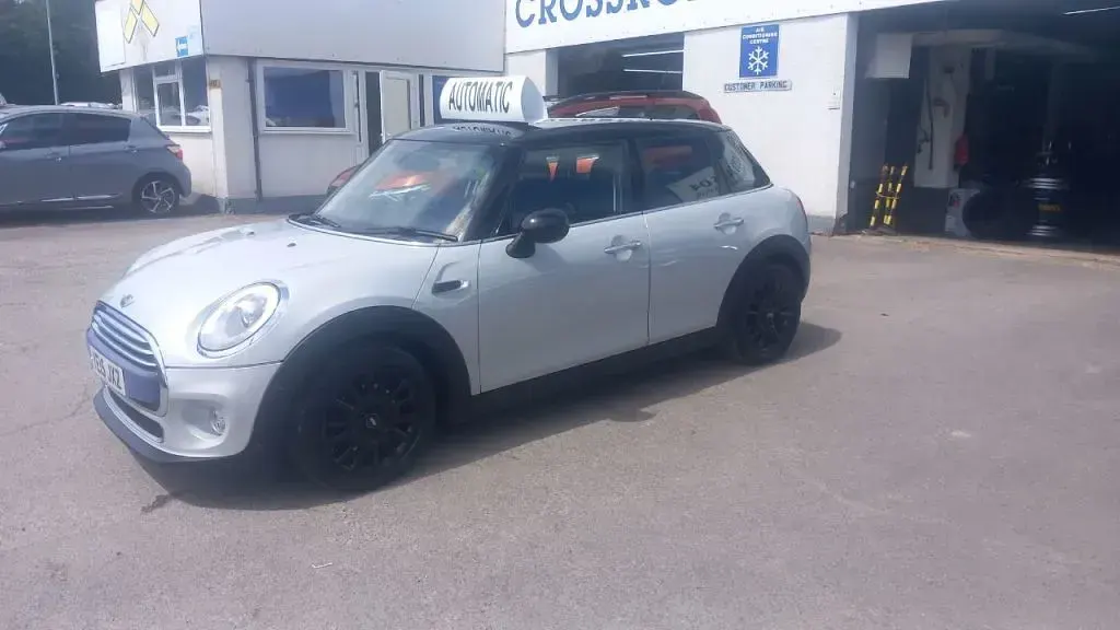 Used Mini Cooper D Hatch 2015 Silver Hatchback