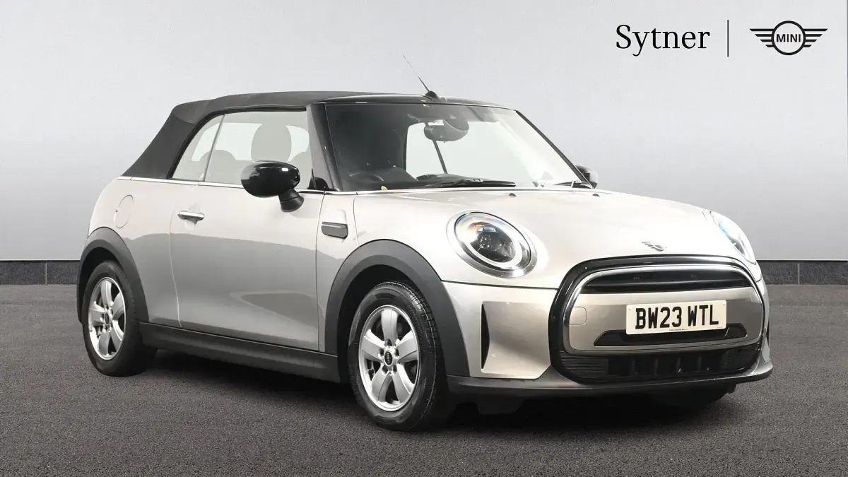 Used Mini Cooper Classic 134 HP (98 kW) 2023 Silver Hatchback
