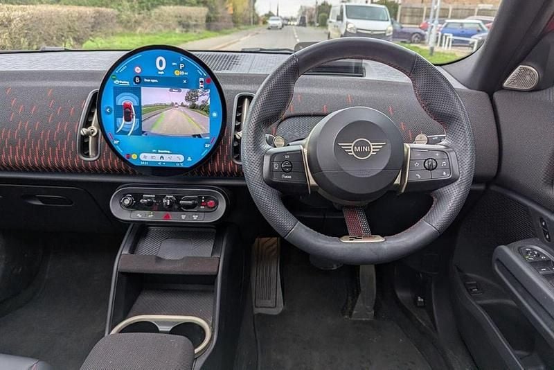 Used Mini Countryman Level 2 218 HP (160 kW) 2024 Red SUV
