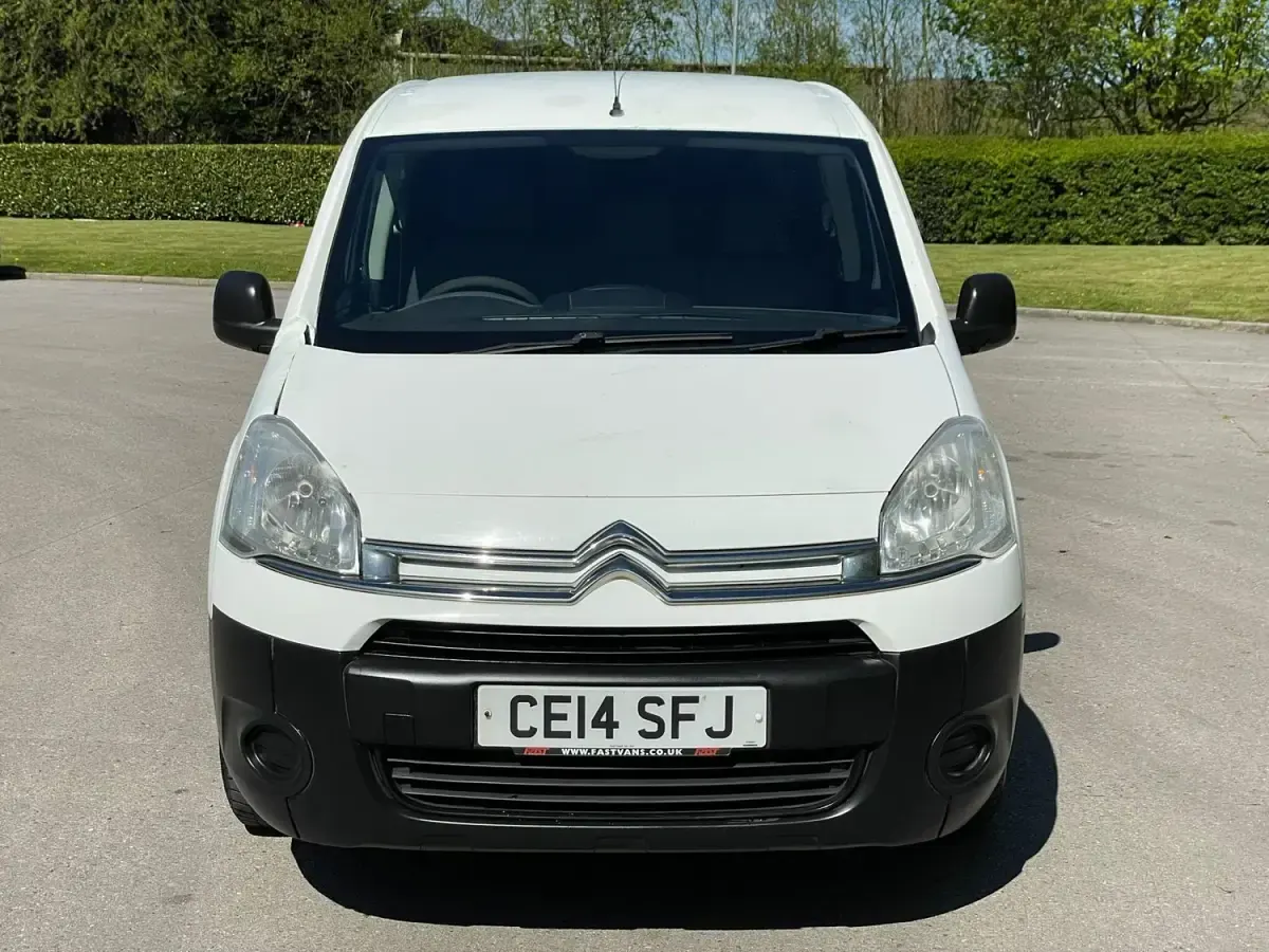 Usado Citroën Berlingo 75 HP (55 kW) 2014 Branco Monovolume