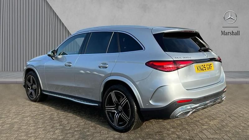 Used Mercedes GLC300 AMG Line Premium 269 HP (197 kW) 2025 Silver SUV