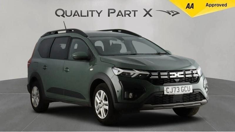 Green Used 2023 Dacia Jogger Expression MPV | £13,699 (Good price) - Image 1/4