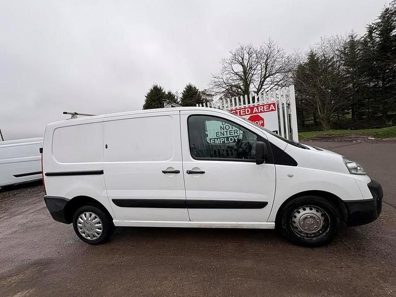 Used Peugeot Expert 2016 White Van