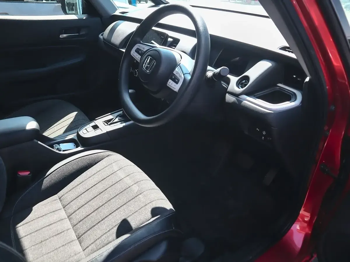 Used Honda Jazz Hybrid 109 HP (80 kW) 2020 Red Hatchback