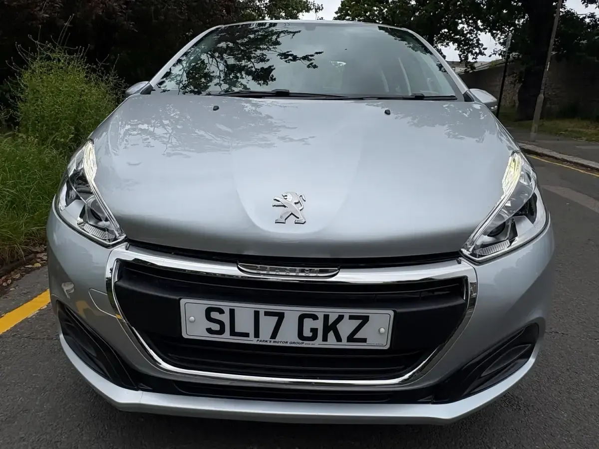 Used Peugeot 208 Active 2017 Silver Hatchback
