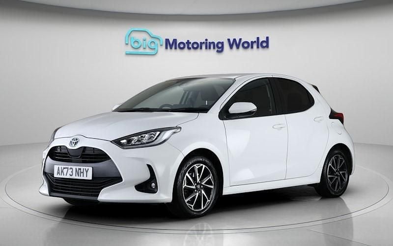 Used Toyota Yaris Hybrid Design 116 HP (85 kW) 2026 Hatchback