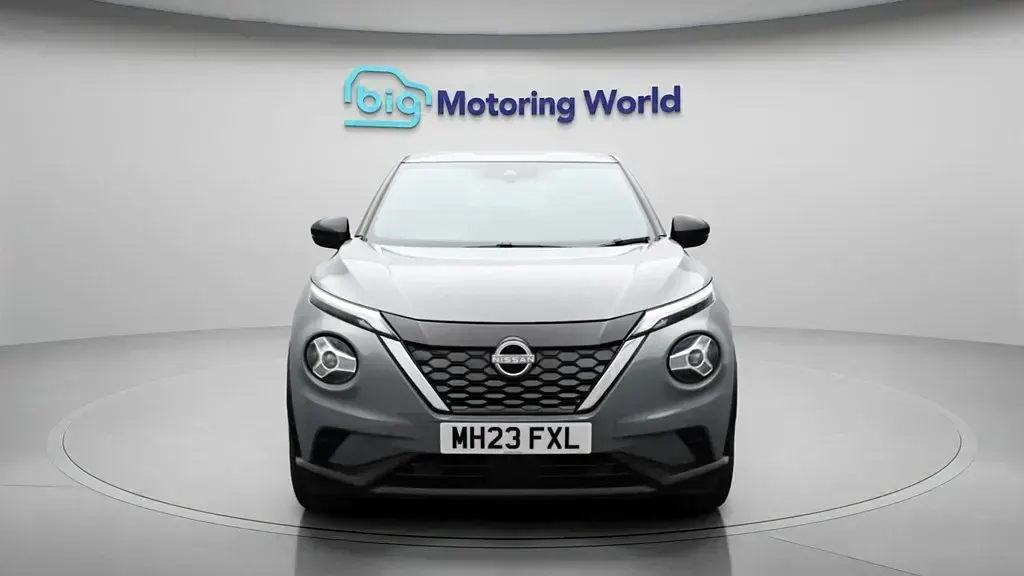Usado Nissan Juke N-Connecta 143 CV (105 kW) 2023 Gris SUV