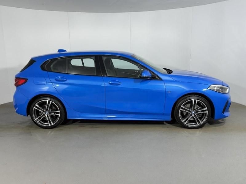 Usado BMW 118 M Sport 134 HP (98 kW) 2023 Azul Citadino